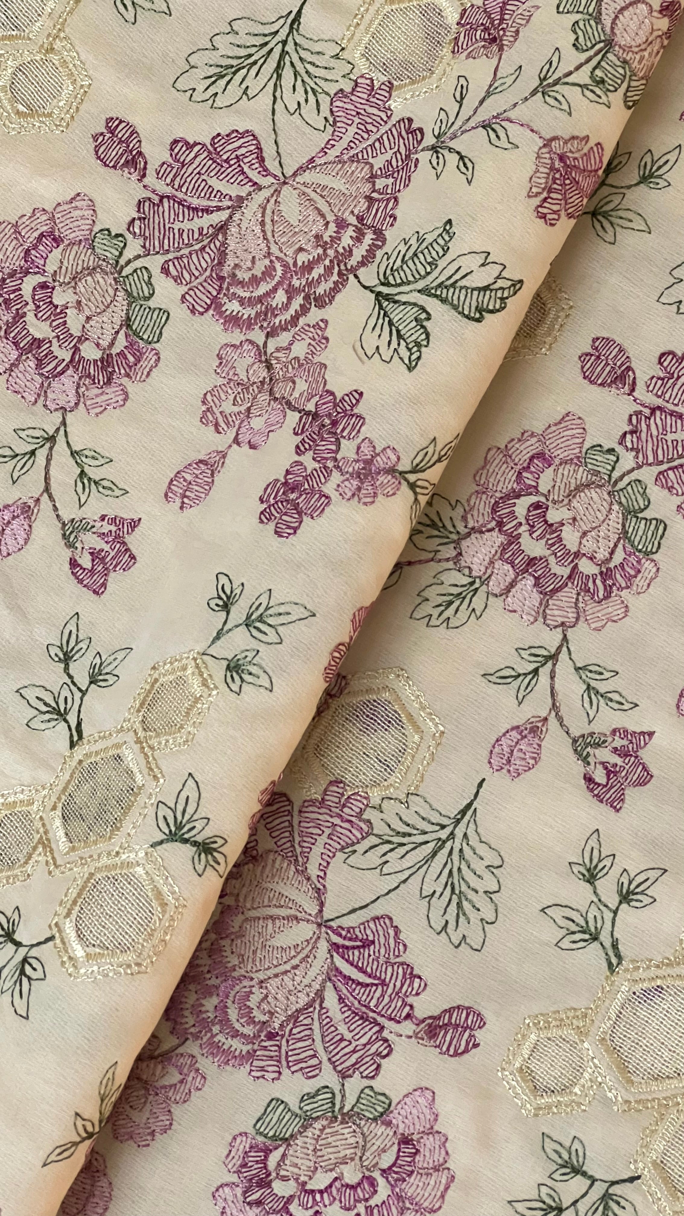 Fabareeze Light peach 3 PC Aplique Lawn