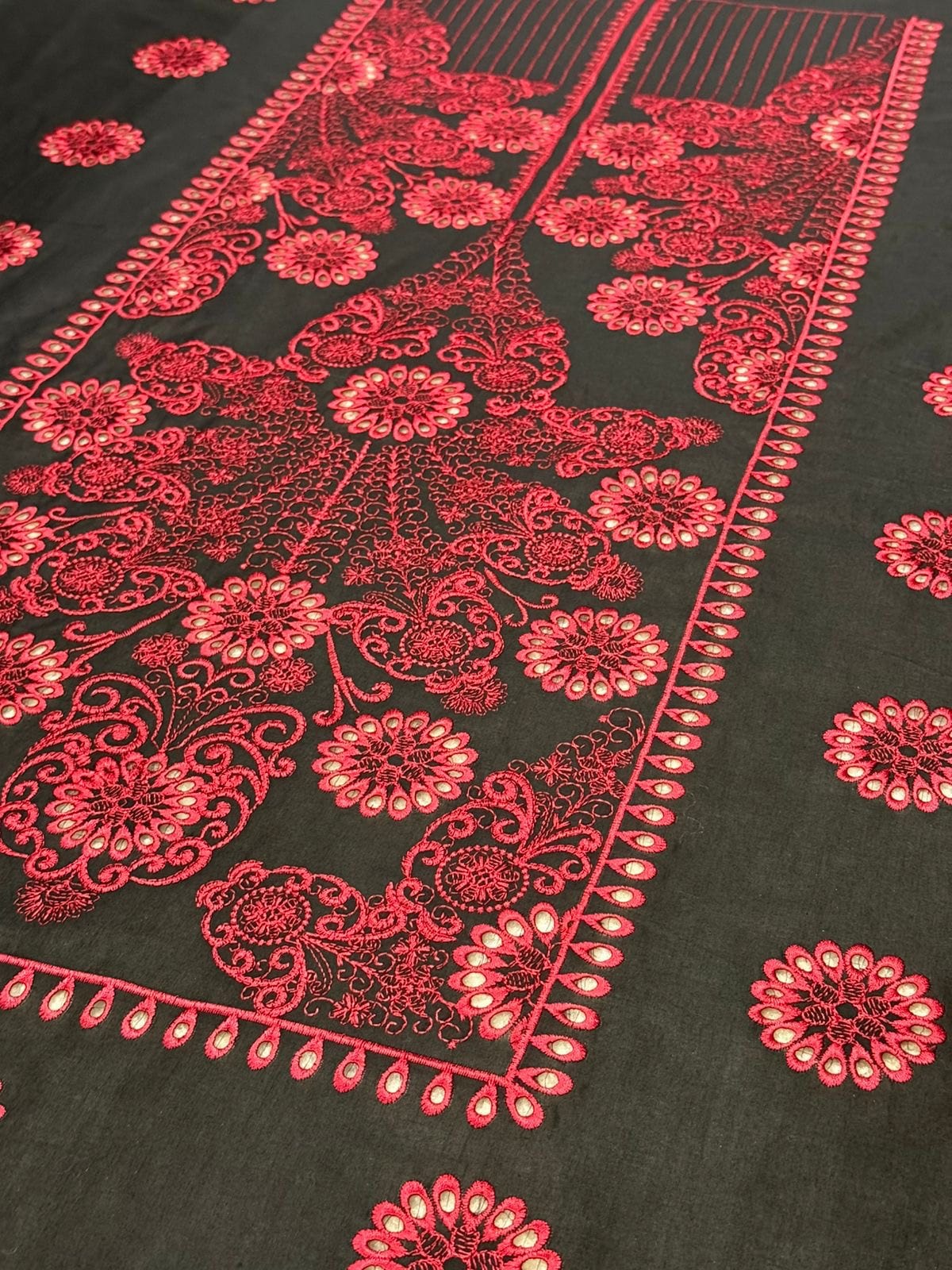 Fabareeze Black 3 PC Chickenkari Embroidered
