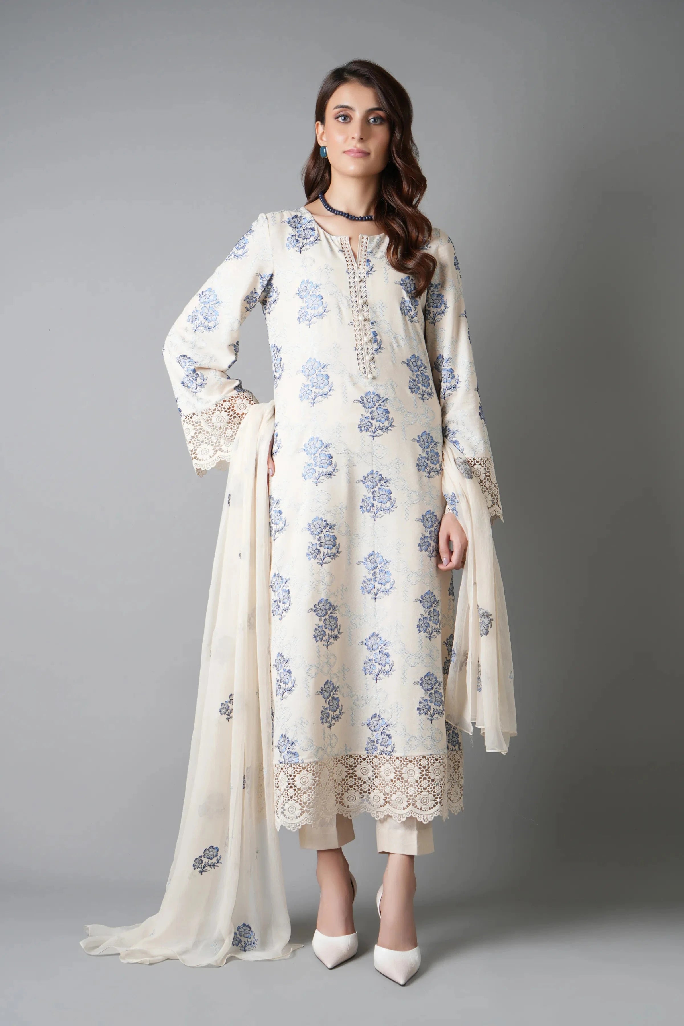 Fabareeze Off white 3 PC Embroidered Karandi