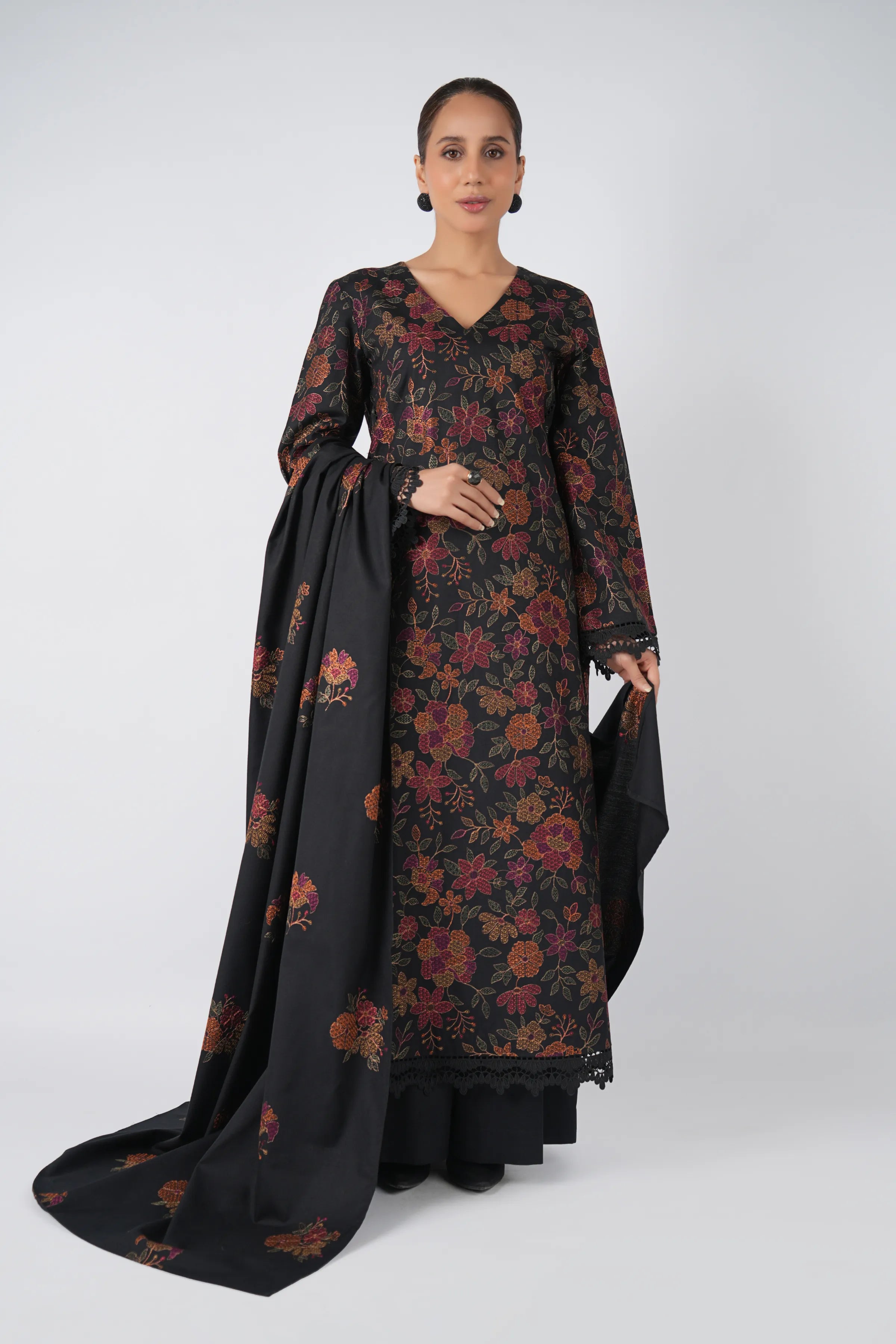 Fabareeze Black 3 PC Lawn Embroidered