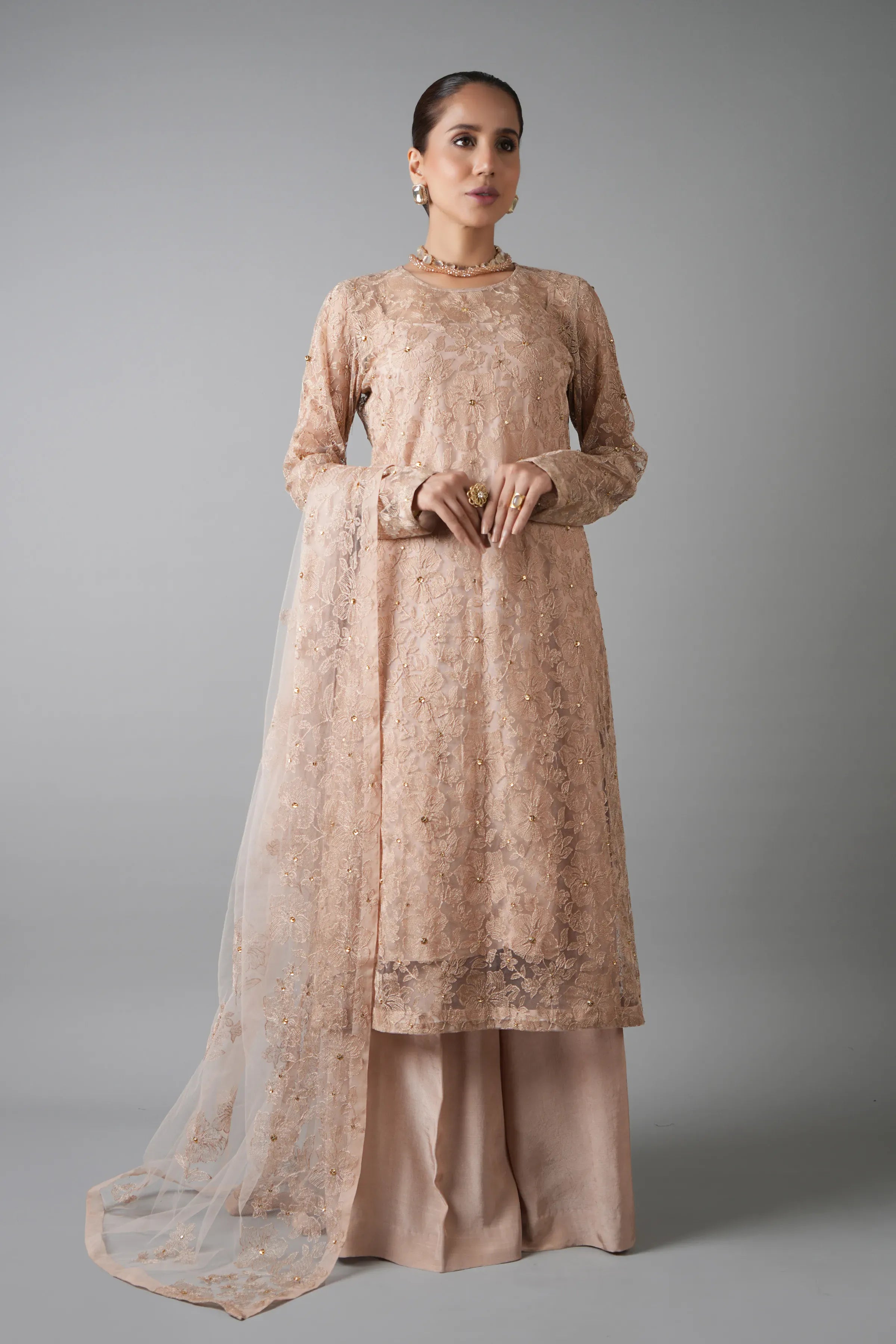 Fabareeze Beige Classic Victorian