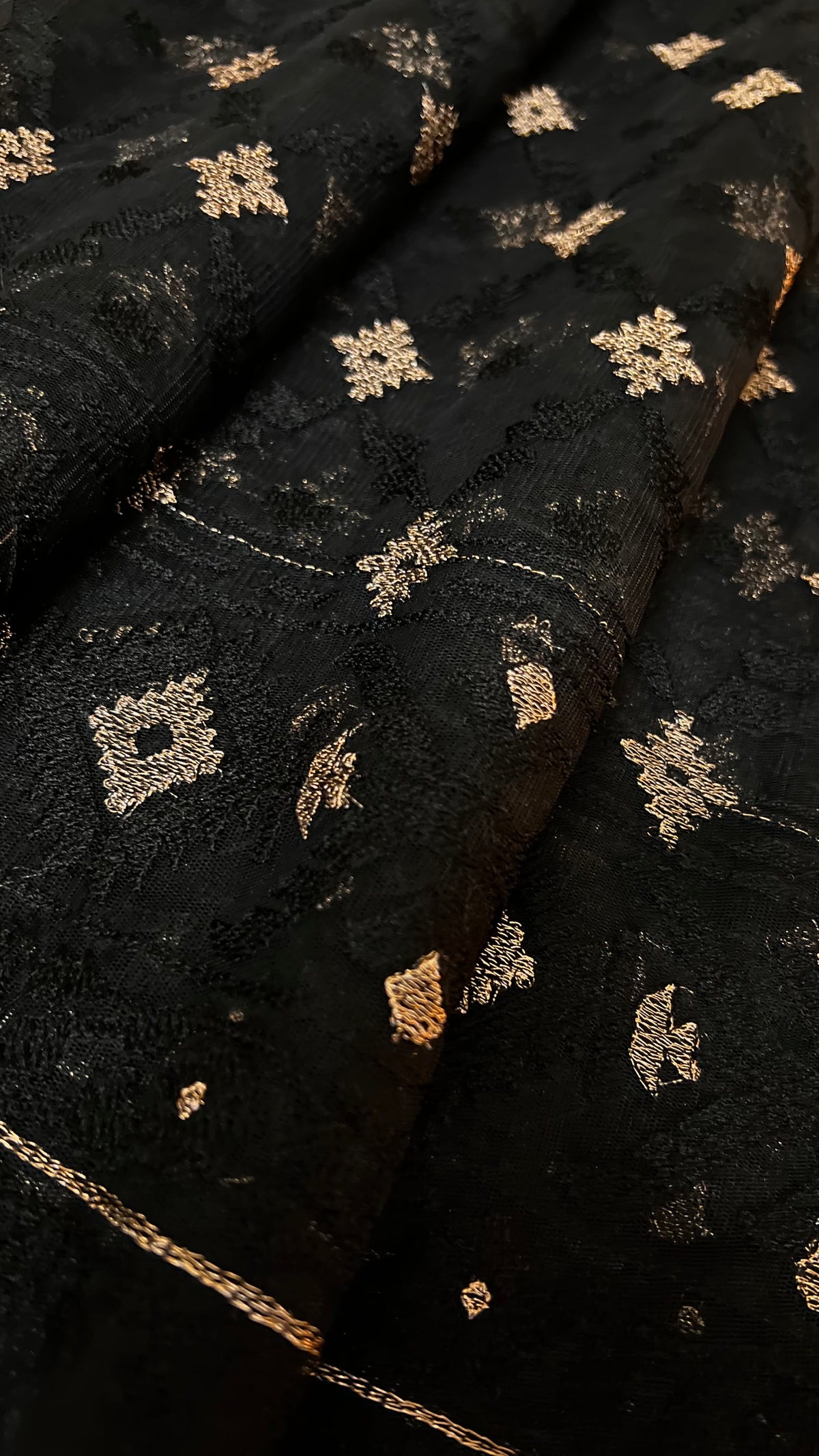 Fabareeze Black Dhakai jamdani