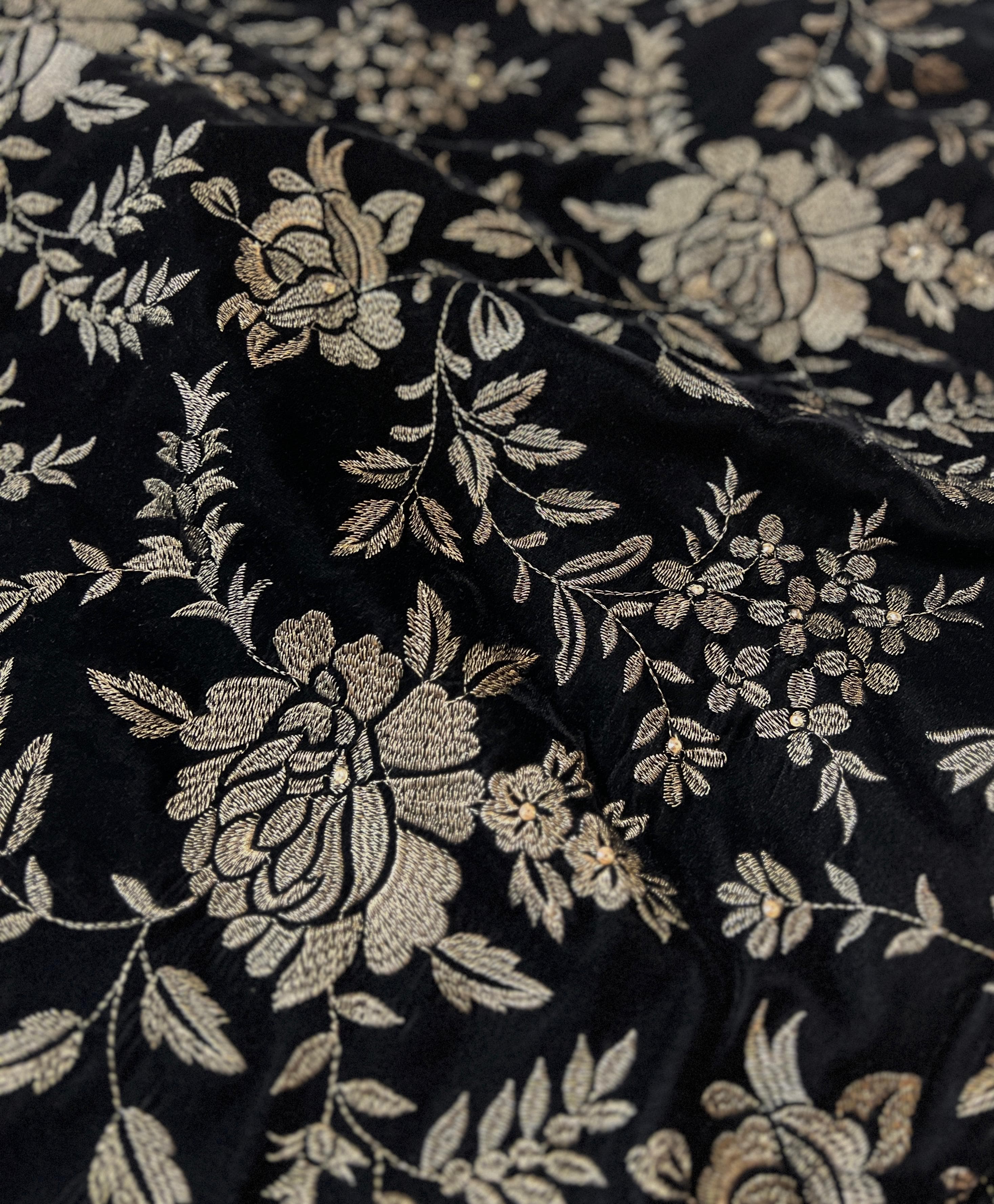 Fabareeze Black Floral elegance 3 PC Velvet