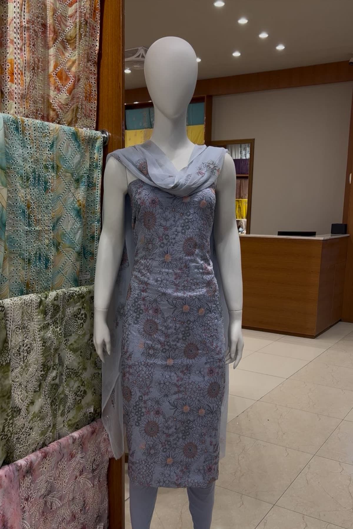Lilac embroidered lawn 3-piece - in store