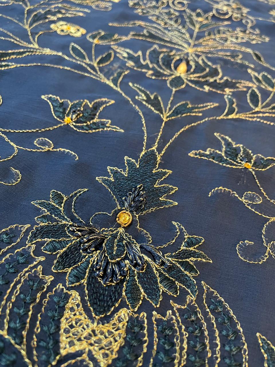 Fabareeze Blue Gold Line