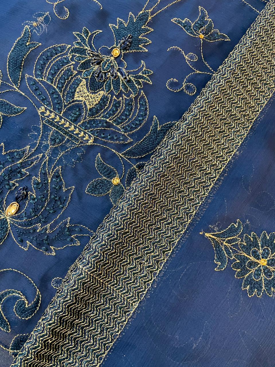 Fabareeze Blue Gold Line