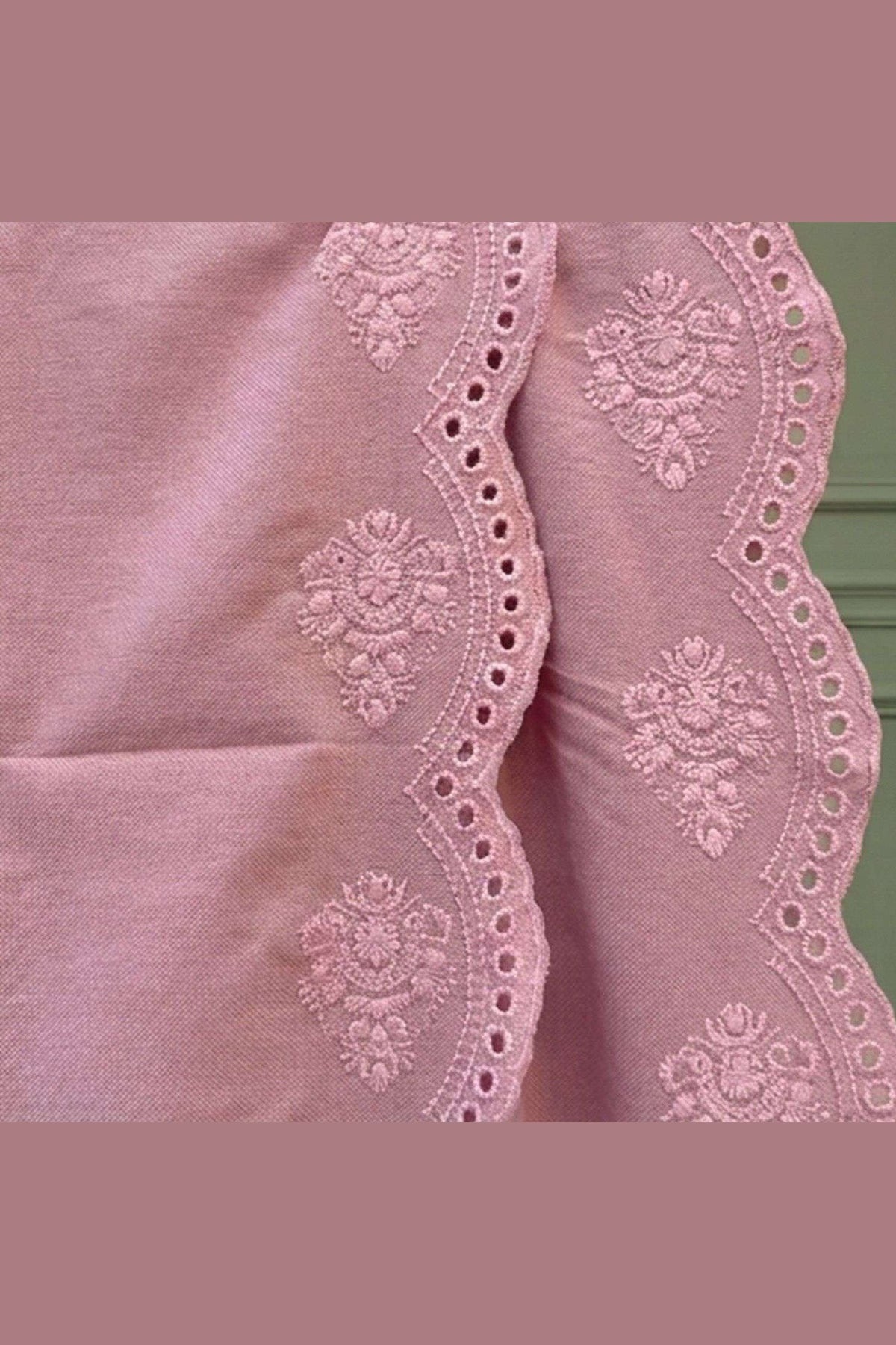 Tea Pink Karandi Shawl Set - shawl border detail