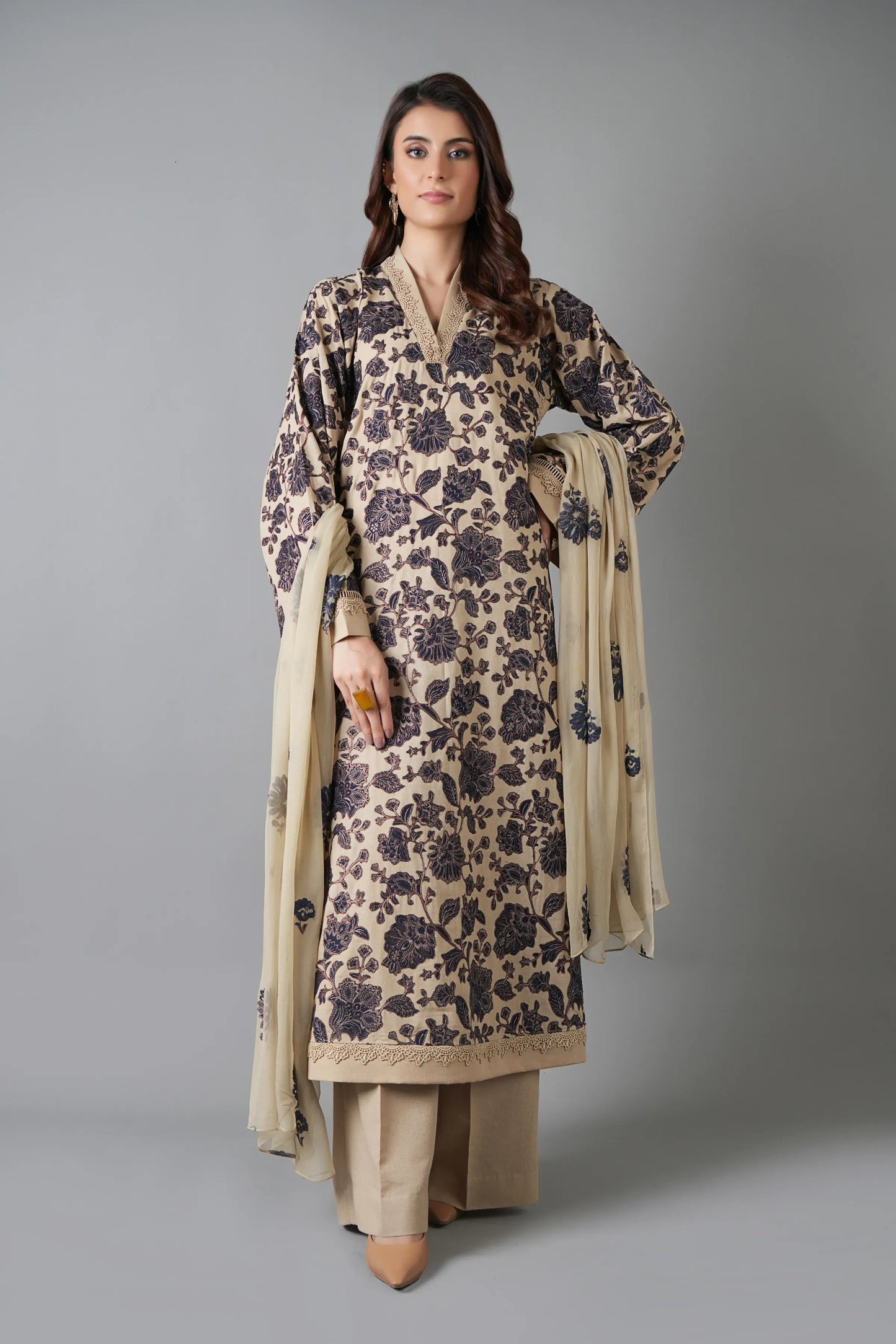 Fabareeze Beige 3 PC Aplique cutwork