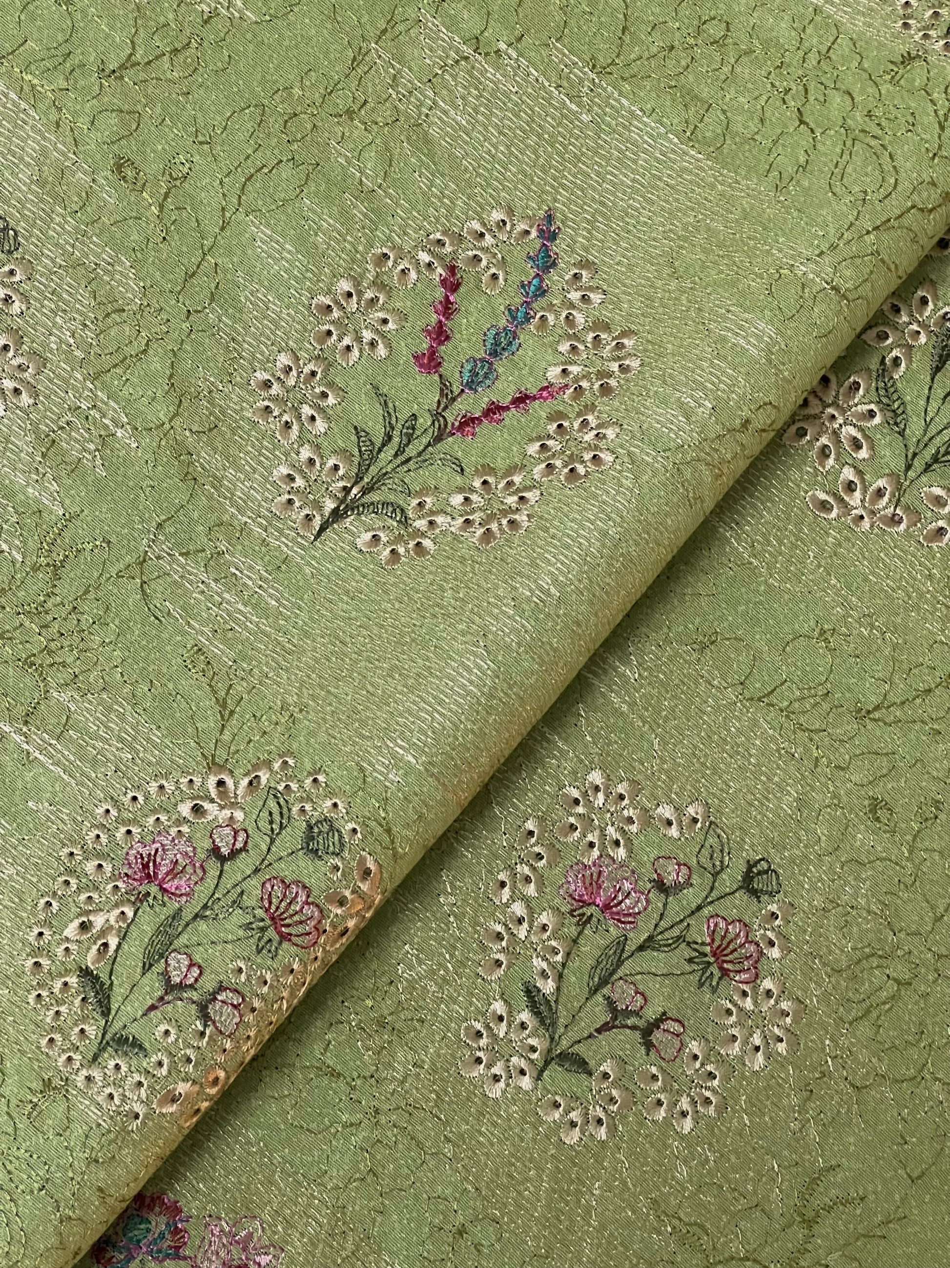 Fabareeze Green 3 PC Chickenkari Karandi
