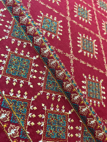 Fabareeze Maroon 3 PC Embroidered Karandi