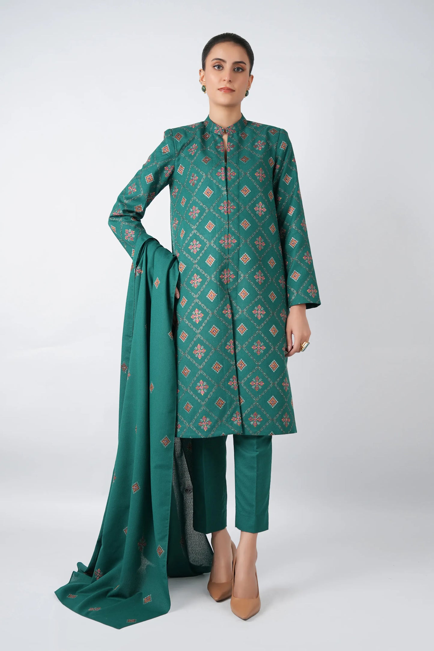 Fabareeze Green 3 PC Embroidered Karandi