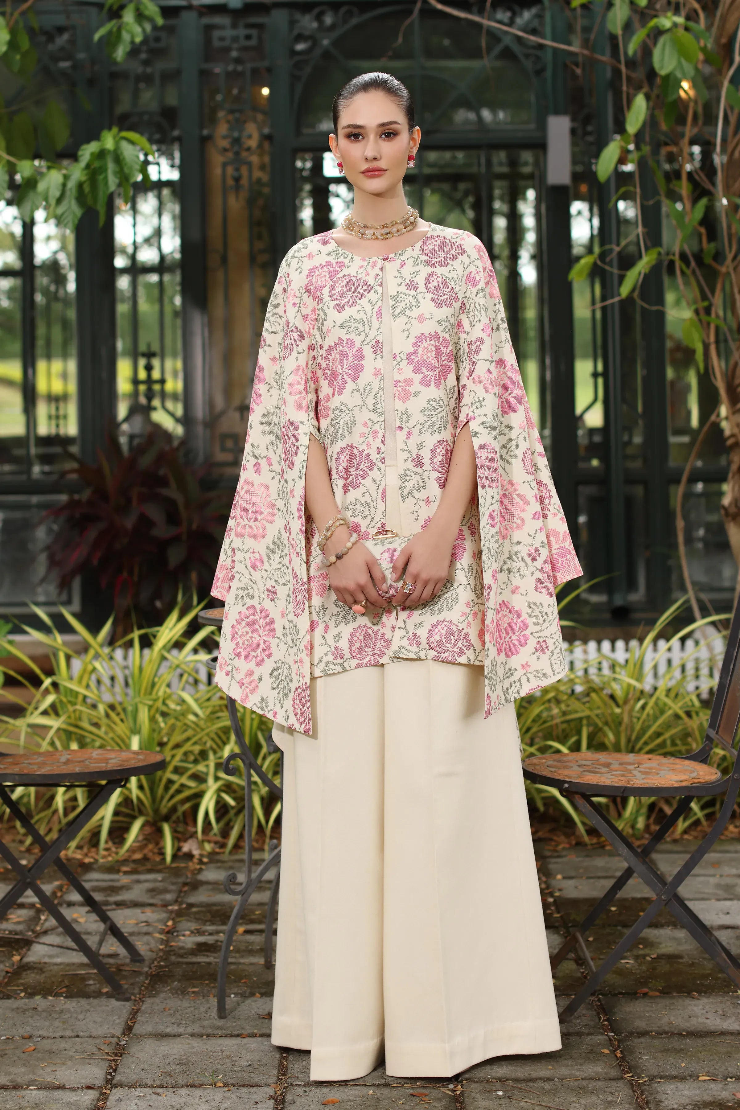 Fabareeze Off white 3 PC Embroidered Karandi