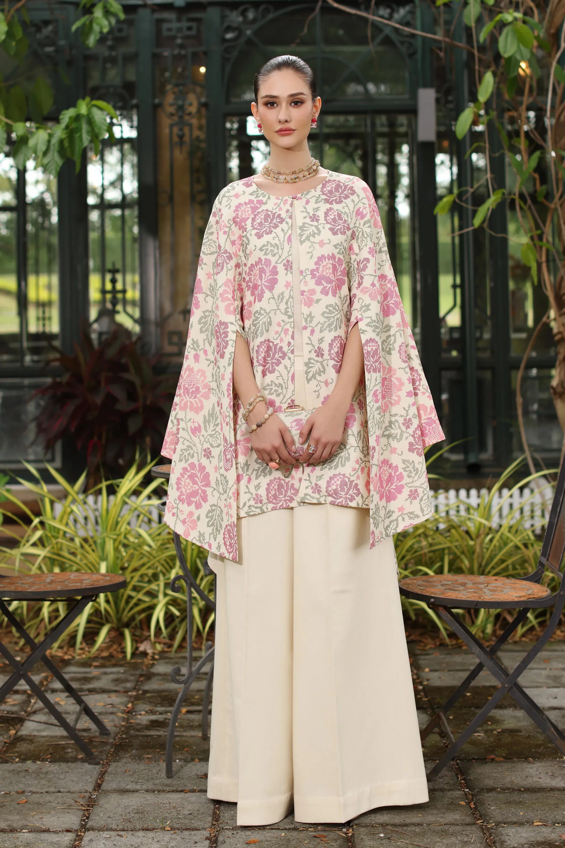 Fabareeze Off white 3 PC Embroidered Karandi