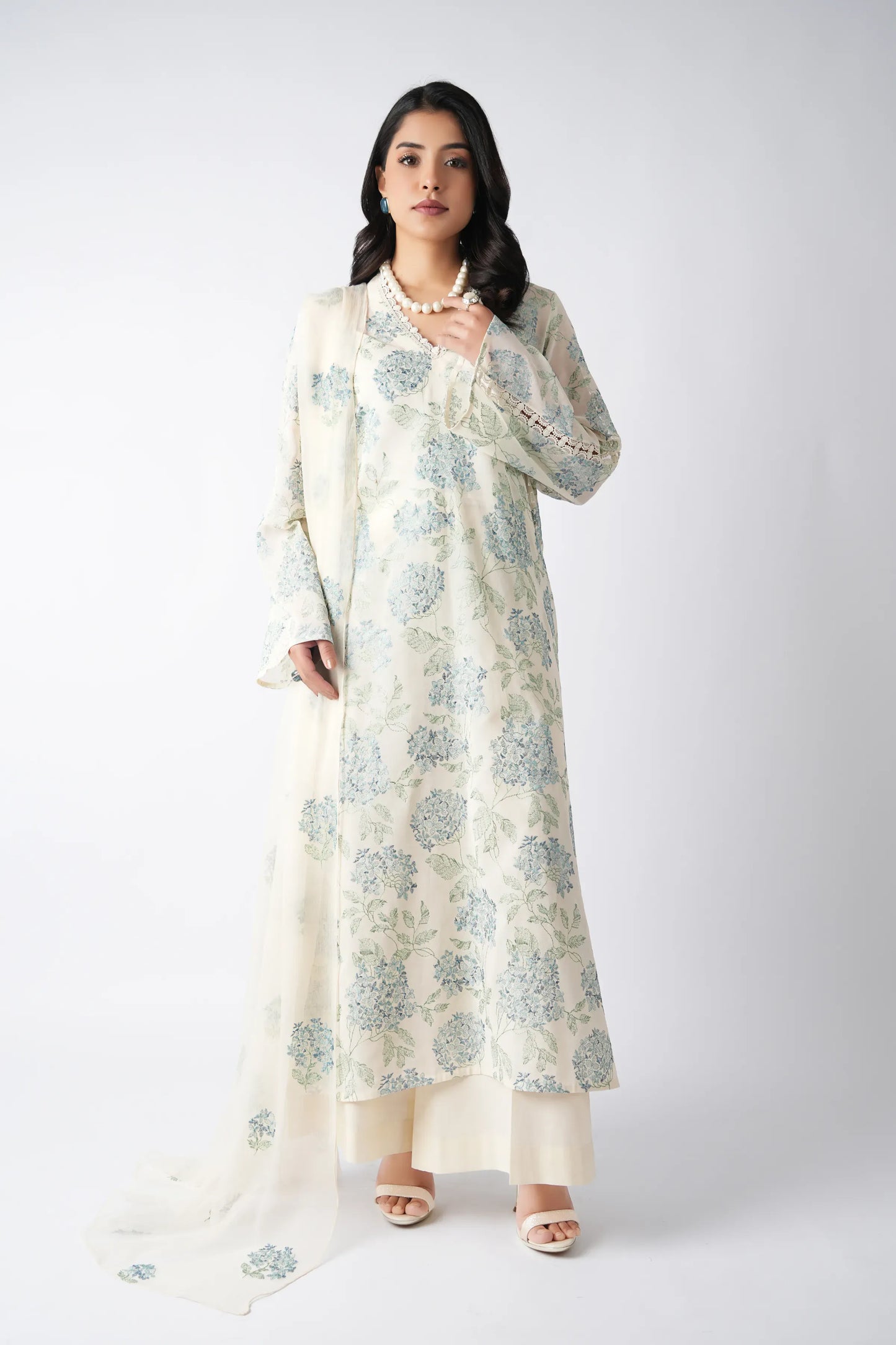 Fabareeze Off white 3 PC Lawn Embroidered