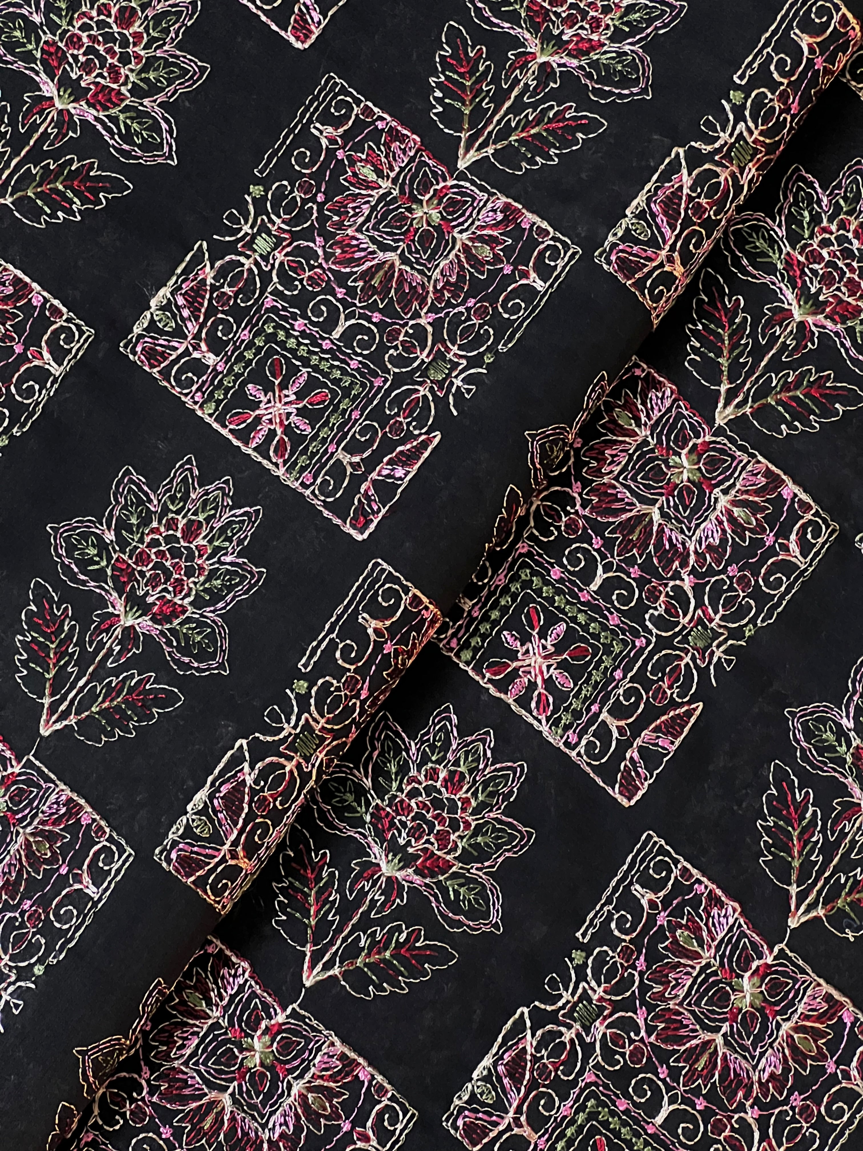 Fabareeze Navy blue 3 PC Lawn Embroidered