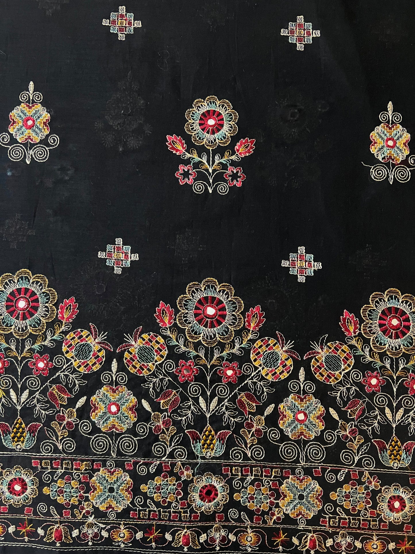 Fabareeze Black 3 PC shishakari Embroidered