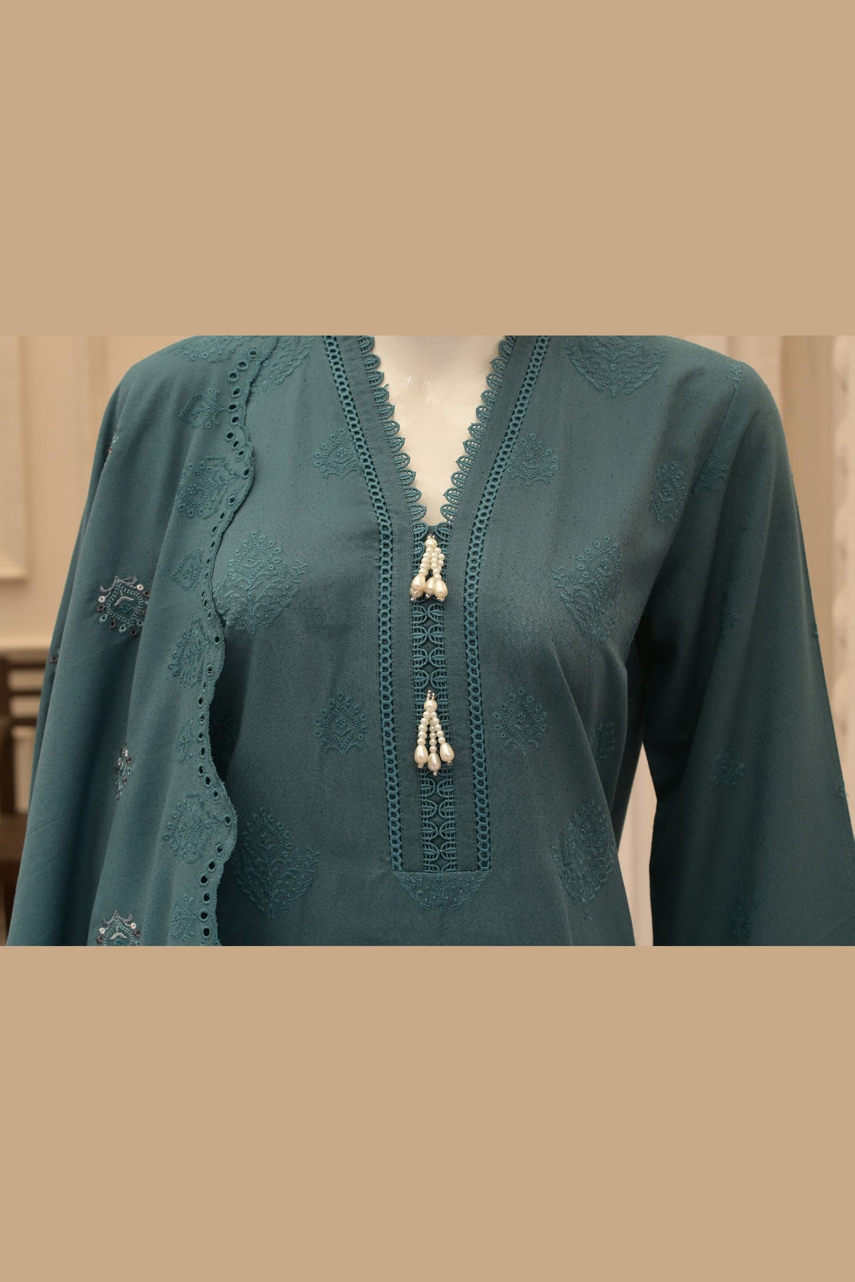 Teal Karandi Shawl Set - detail
