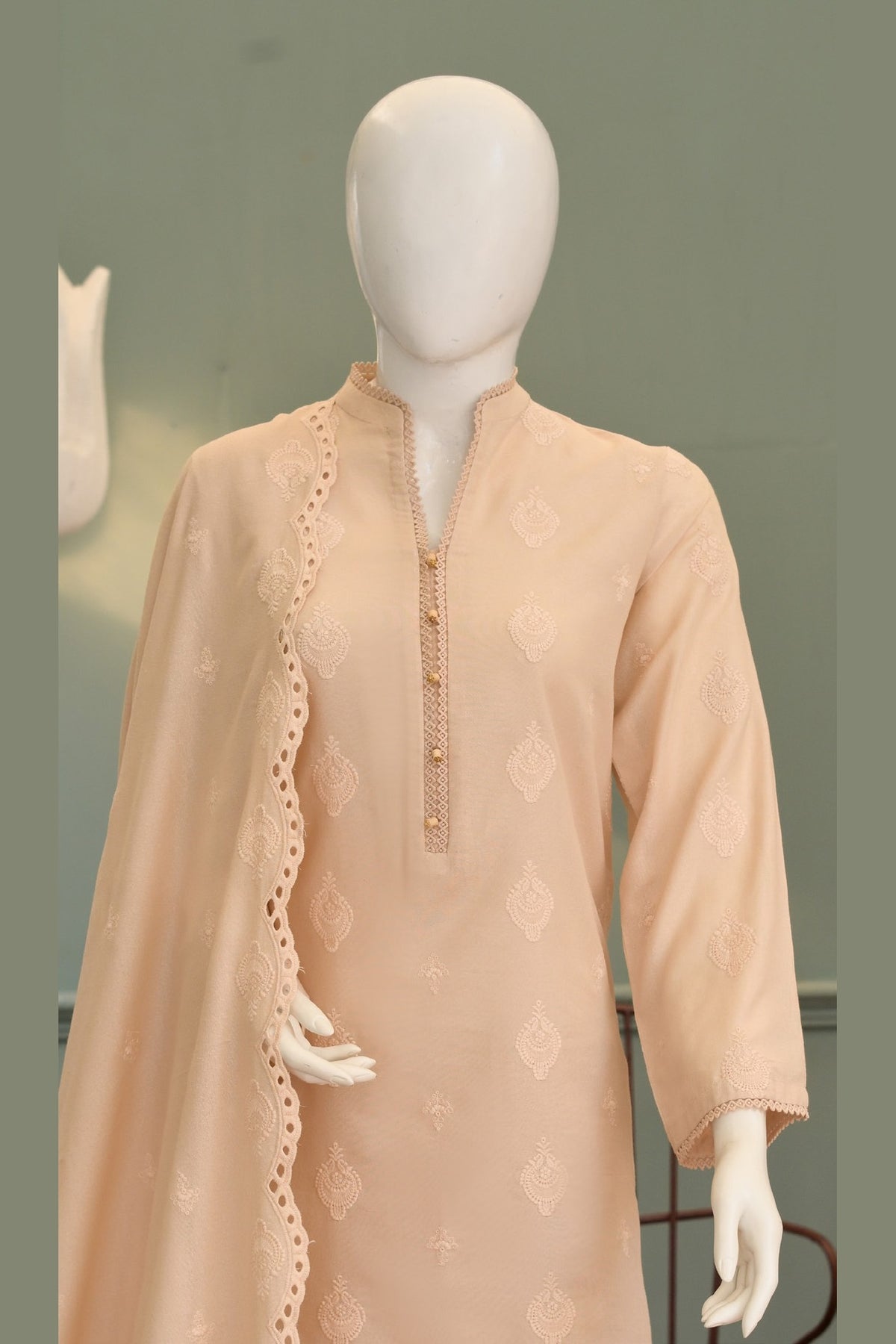 Peach Karandi Shawl Set - detail