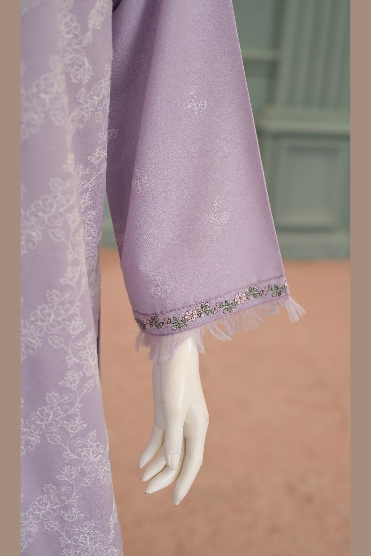 Lilac Karandi Shawl Set - sleeve and cuff detail