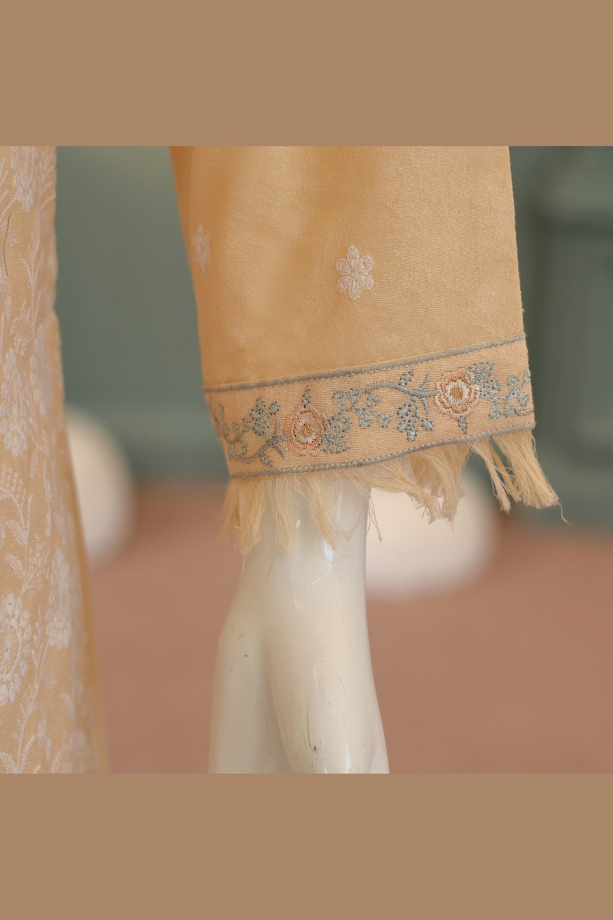 Peach Karandi Shawl Set - embroidered hem band
