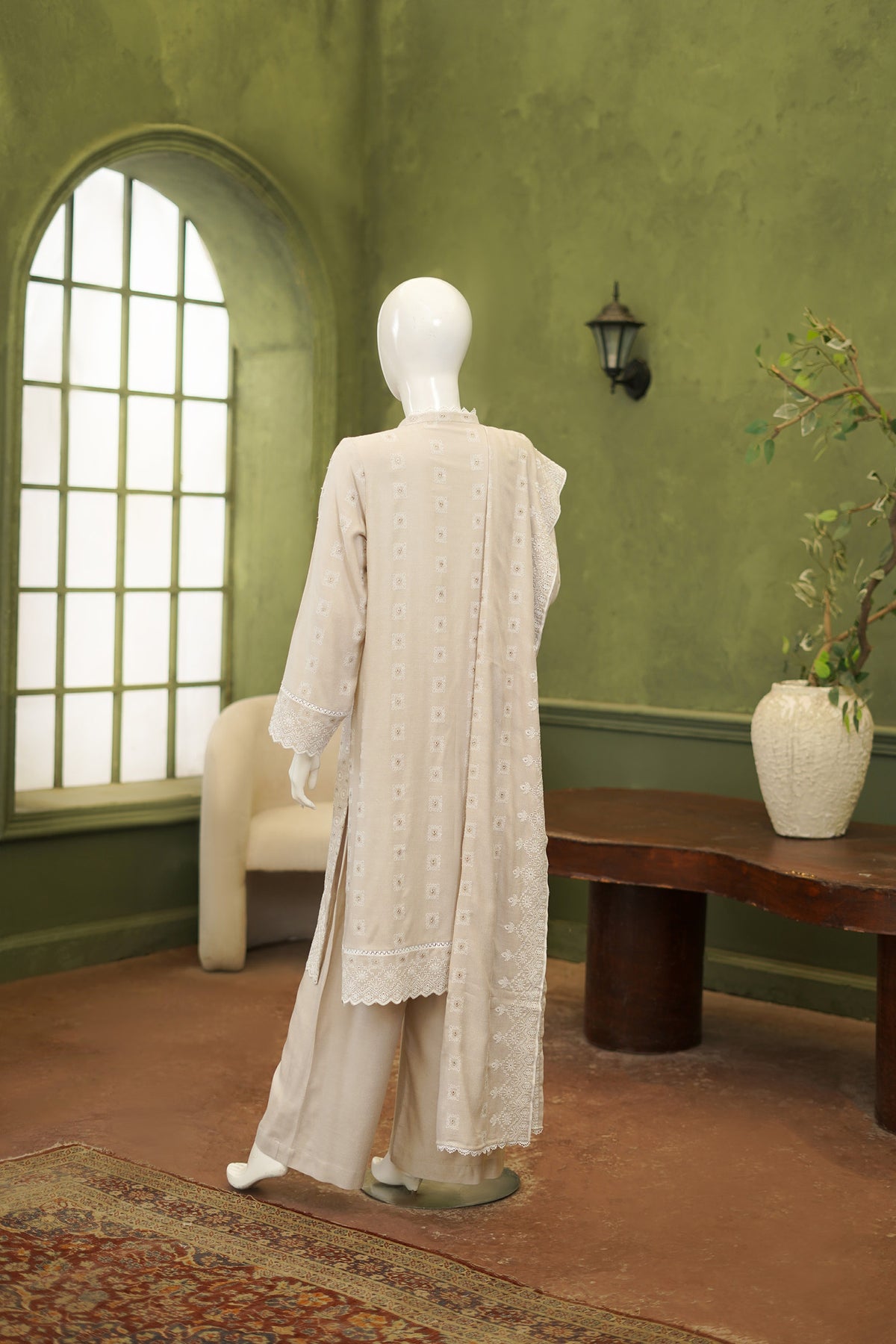 Ivory Karandi Shawl Set