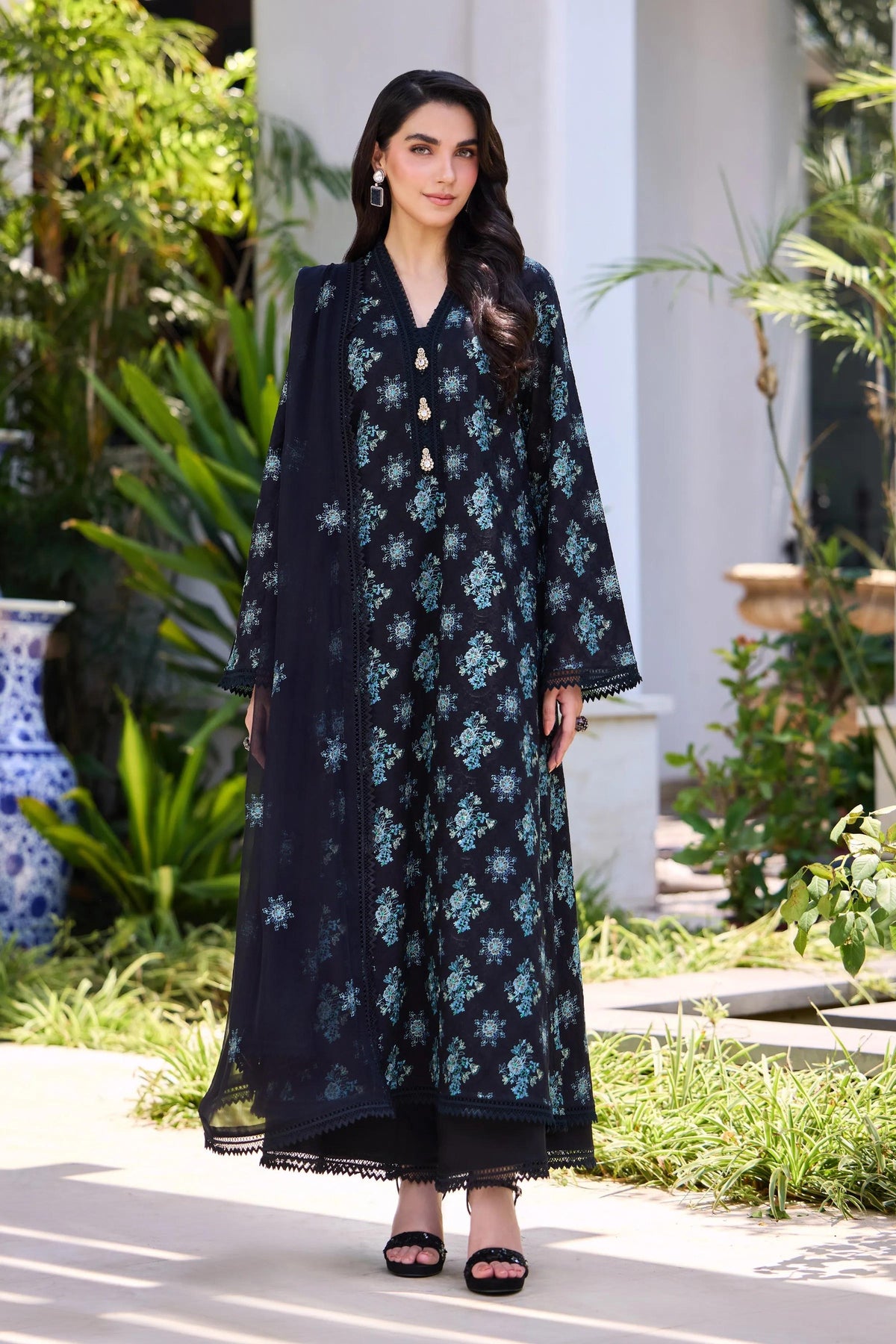 Black Embroidered Lawn – 3 Piece Unstitched