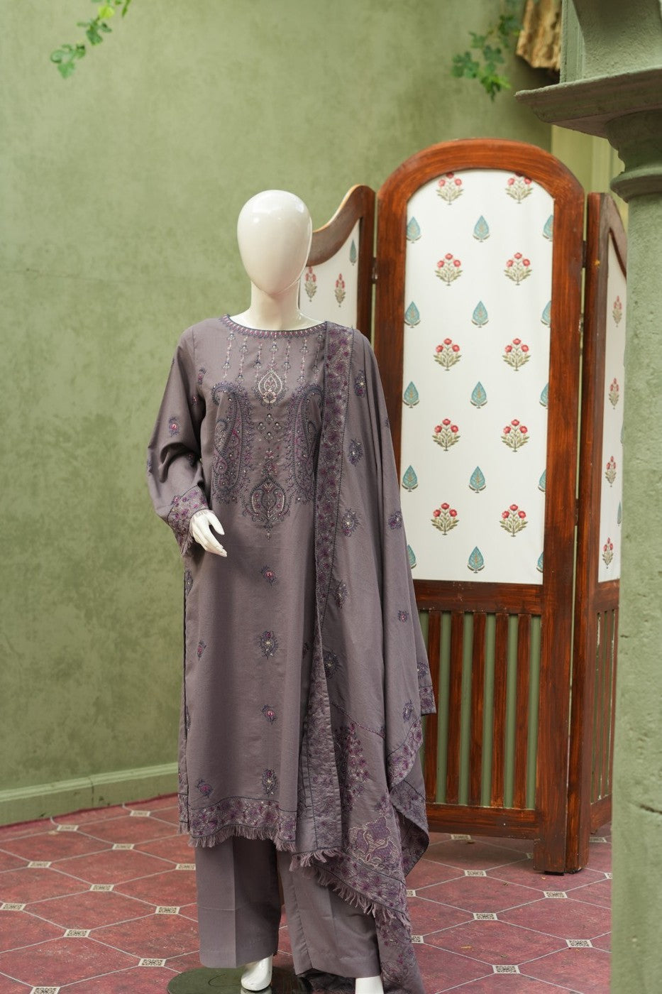 Mauve embroidered karandi 3 piece shawl set