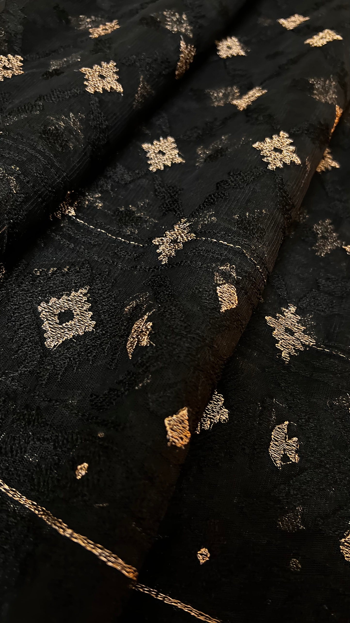 Fabareeze Black Dhakai jamdani