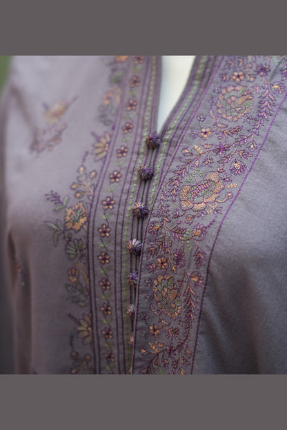Grey Karandi Shawl Set - embroidery detail