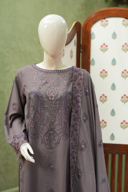 Mauve Karandi Shawl Set - embroidery detail