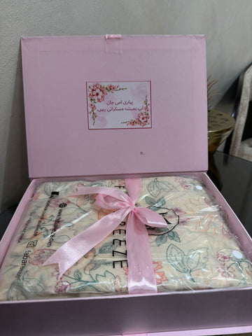 Fabareeze Pink Mothers Day gift Box(S)