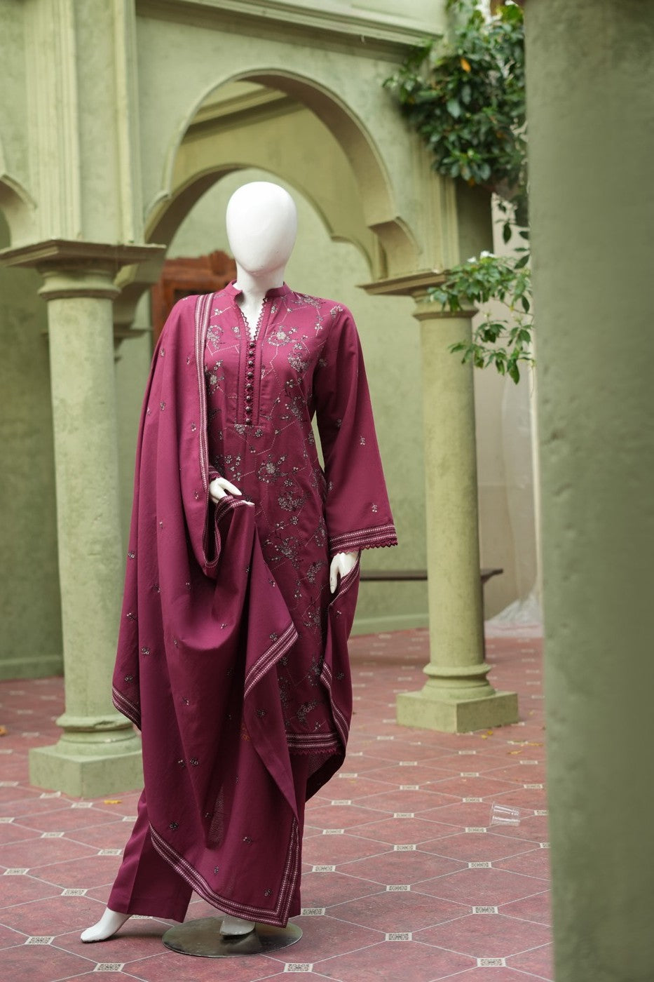 Maroon embroidered karandi 3 piece shawl set
